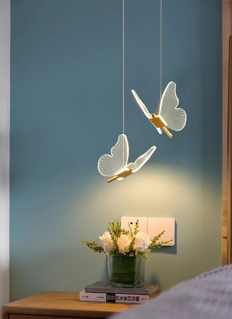 TwinkleFlutter Butterfly Hanging Light - RileyOutlet.com